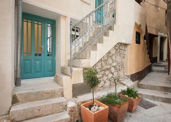Apartments Mediteranea