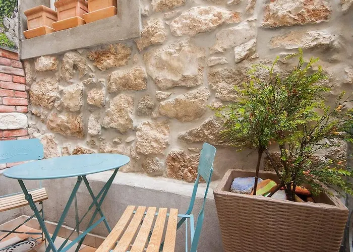 Apartments Mediteranea